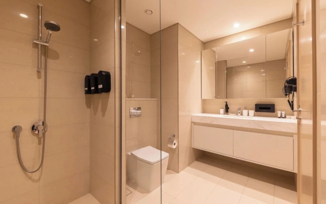 Spacious 2BR with Burj Khalifa View