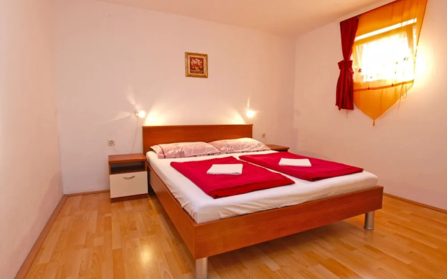 Apartments Silvia 143
