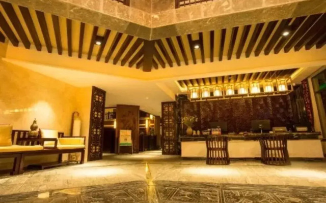 Holiday Inn resort, Hoi Ying Lang