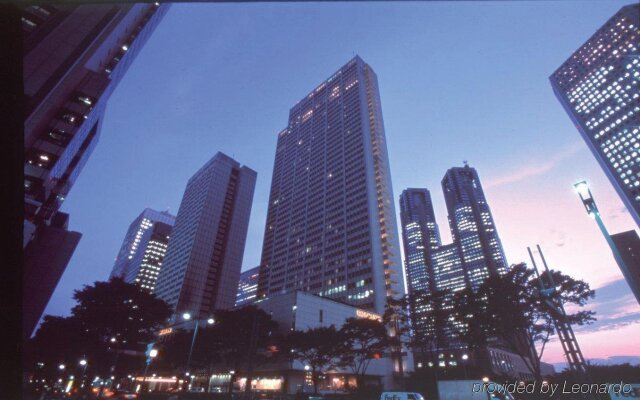 Keio Plaza Hotel Tokyo Premier Grand Токио вид на фасад
