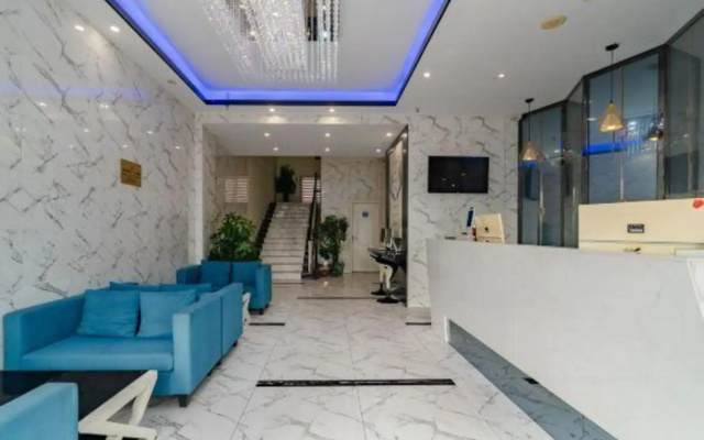 Jingang Business Hotel (Huaibei Railway Station Branch)