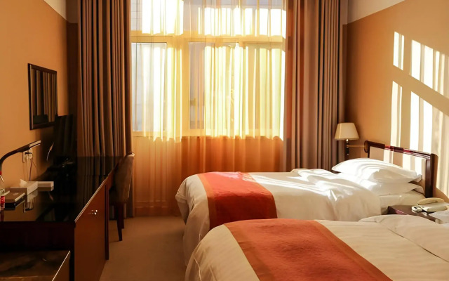 Dong Fang Hotel