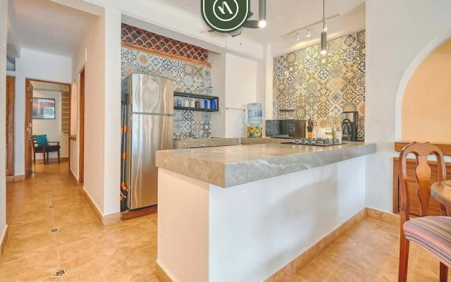 Ocean View 1Br Condo-balcony-beach-pool - 606