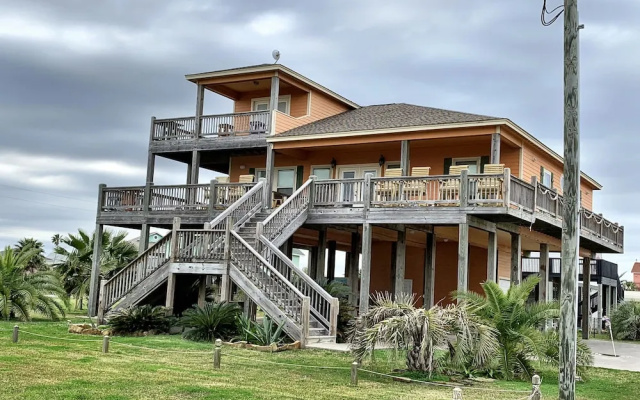Seaside Merryment 4 Bedroom Home
