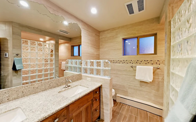 2220 Balboa Drive Home