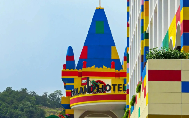 The Elysia Suites