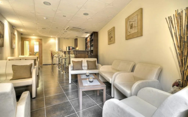 Amls Euro Guest House