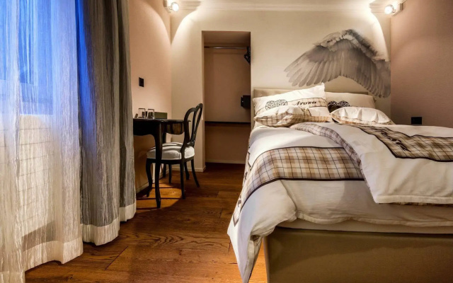 Home Hotel Arosa