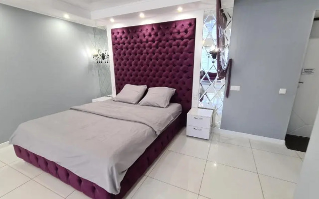 Apartaments on prospekt Mira 35 (the 95th kvartal, Ploshcha Horkoho)