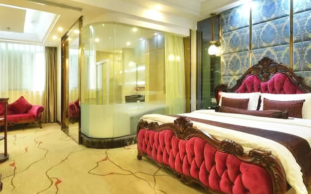 Golden Cube Grand Hotel