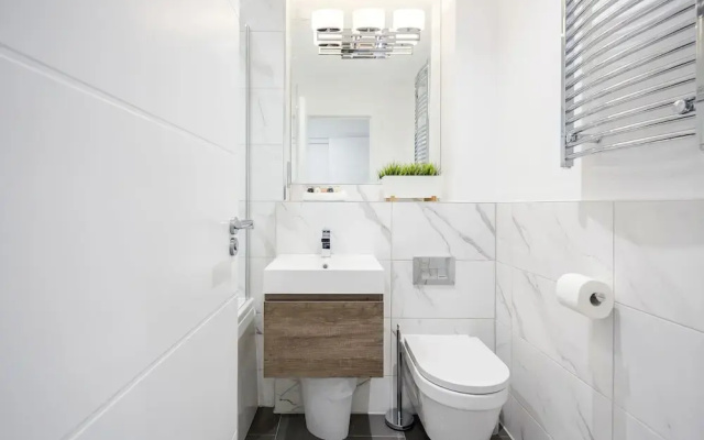 Roomspace Apartments -The Legacy