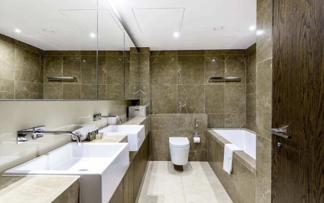 Beautiful 4 Bed Abode Near Imperial Wharf