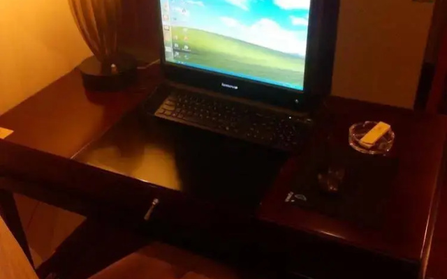 Zhongxiang Apartment Hotel