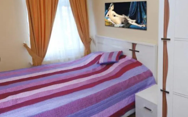 Ali's Residence