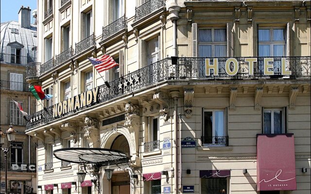 Normandy Hotel вид на фасад