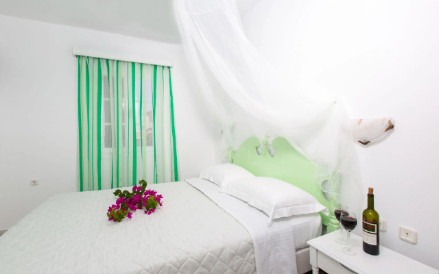 Mylos Hotel