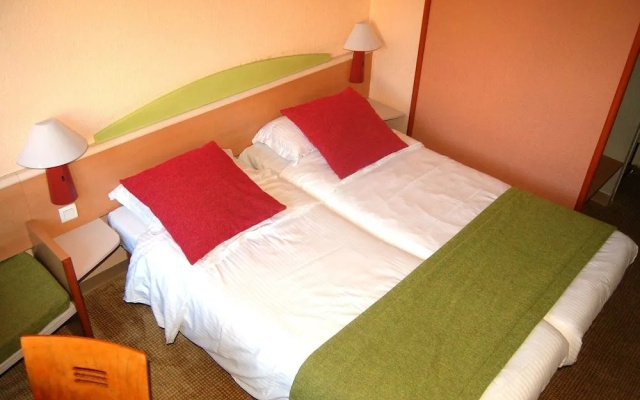 Sweet Home Hotel