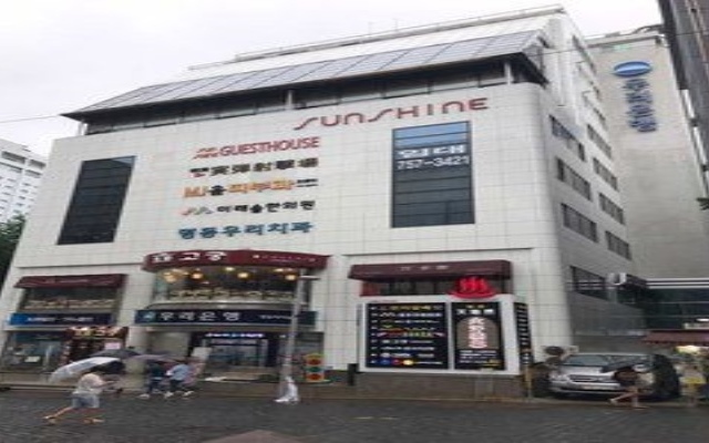 Отель Myeongdong Sunshine Guesthouse Южная Корея, Сеул - отзывы, цены и фото номеров - забронировать отель Myeongdong Sunshine Guesthouse онлайн вид на фасад