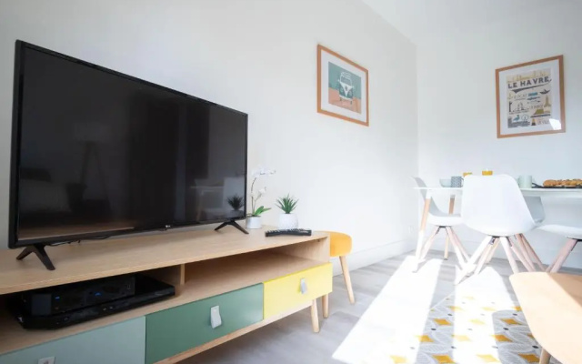 Danton Renaissance - F2 Renove - Tout Equipe