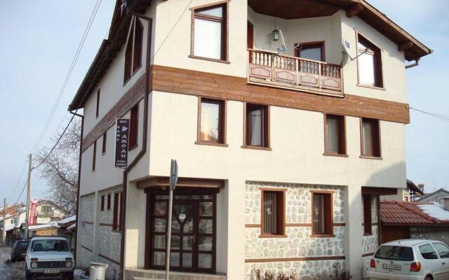 Отель Guest House Spasevi вид на фасад
