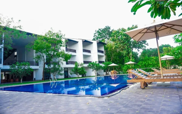 Grand Tamarind Lake