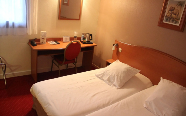 Hôtel Kyriad Saint Quentin en Yvelines - Montigny
