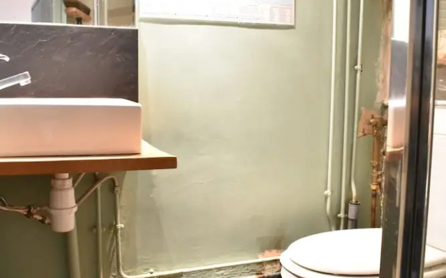 Cosy Studio Apartment in Paris 14th