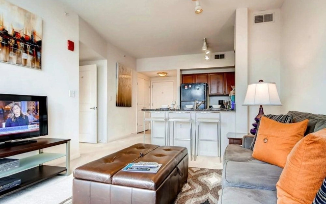1301 Thomas Circle