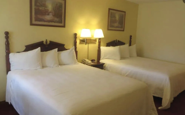 Honeysuckle Inn - Mountain View