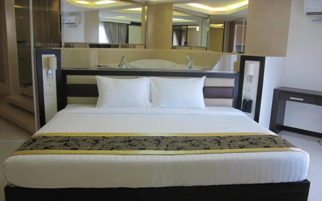 Kay Hotel and Residences