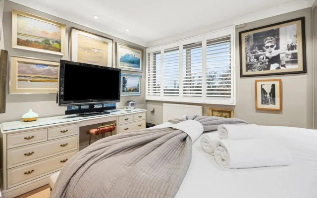 Stunning Flat in Chelsea Kings Road With Balcony