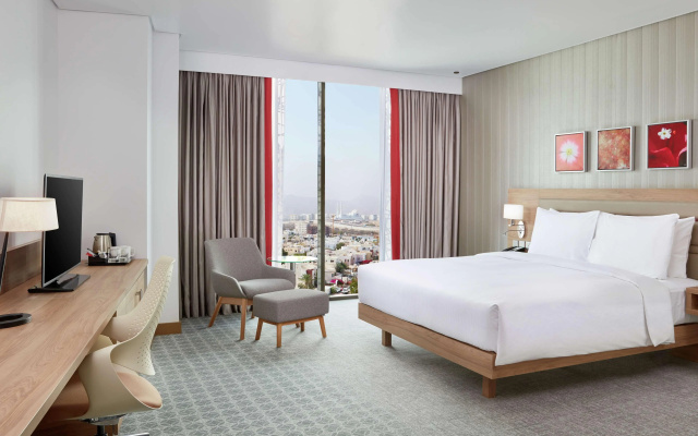 Отель Hilton Garden Inn Muscat Al Khuwair