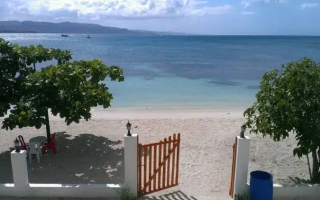 La Tortuga Hotel