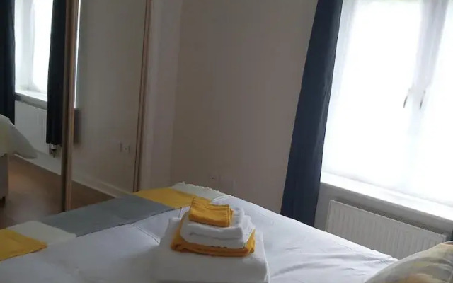 Watford Metro Apartment
