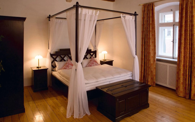 Dicker Mann Hotel Zum Blauen Krebs