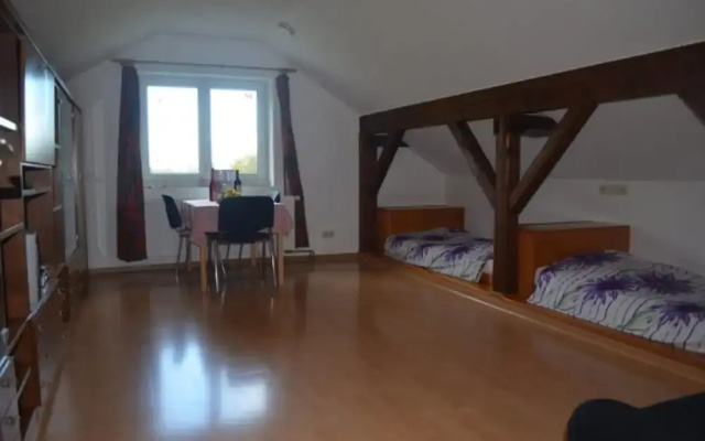 Ferienwohnung fur Neun Personen in Homberg