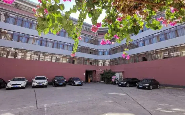 Shiping Time Hotel
