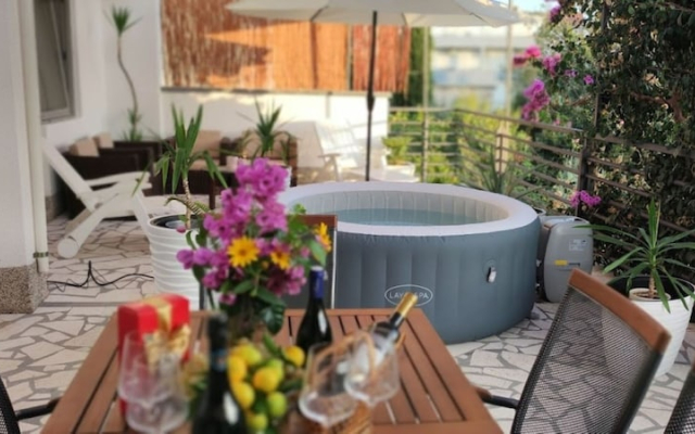 Apartment Jacuzzi Residence