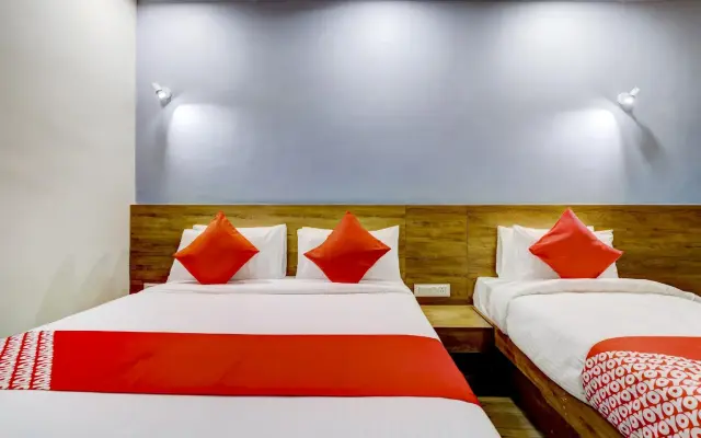 OYO 72486 Hotel Gokul Villa