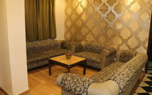 Sunny Guest House by OYO Rooms