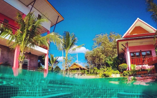 Pinky Bungalow