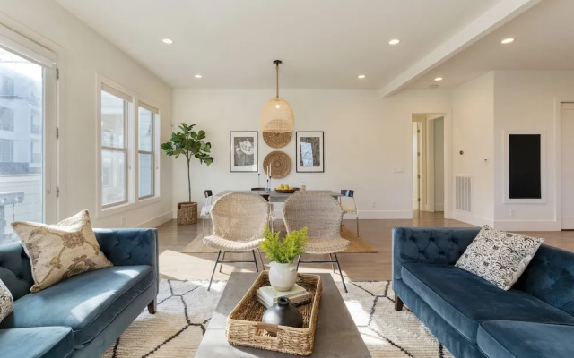 Springsteen by Avantstay Stylish Townhouse in Nashville!