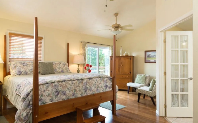 Cedar Crest Lodge