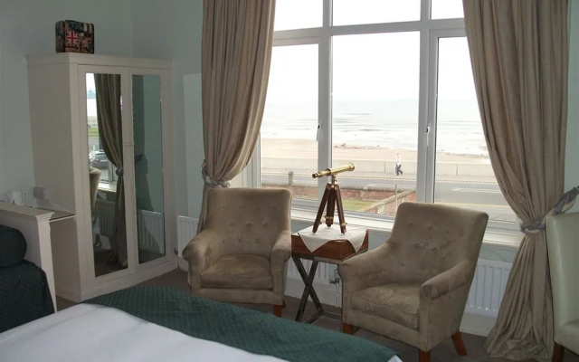 The New Staincliffe Hotel