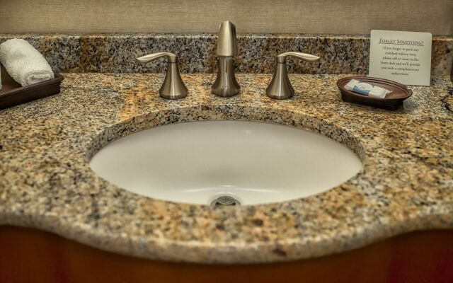 Norfolk Country Inn & Suites