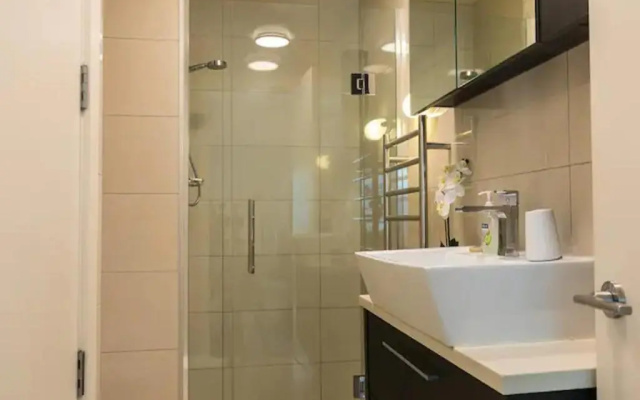 Superb One Bedroom near Britomart by Zodiak Stays