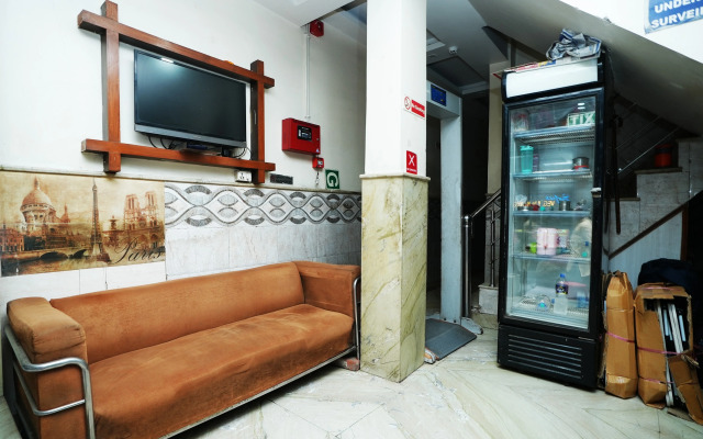 Hotel Ashirwad near New Delhi Railway Station, Paharganj