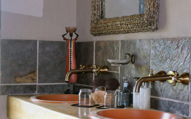 Roamers Rest Safari Lodge