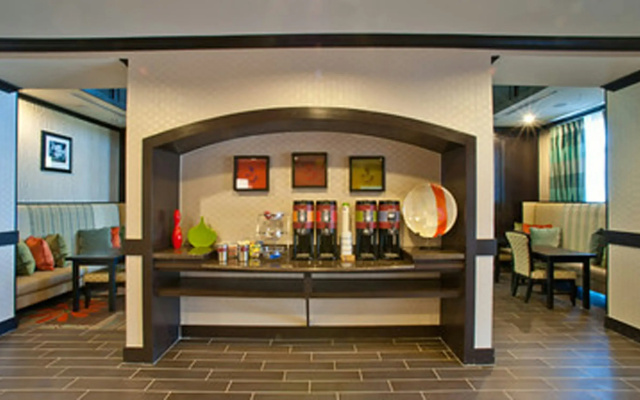 Hampton Inn & Suites Denison