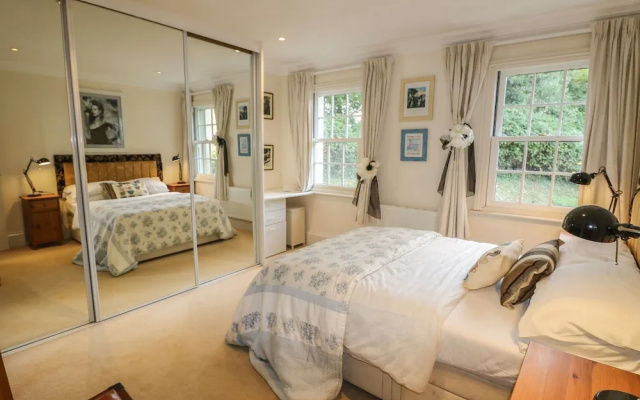 Lebrel Lodge, Seaview